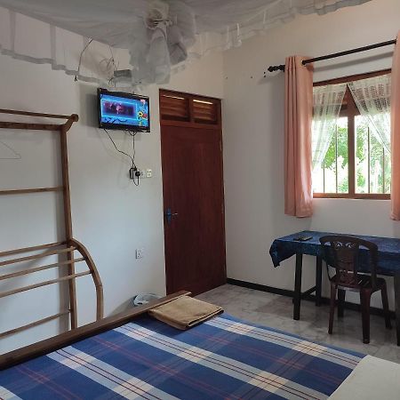 Hotel Rest Point Unawatuna Exterior foto